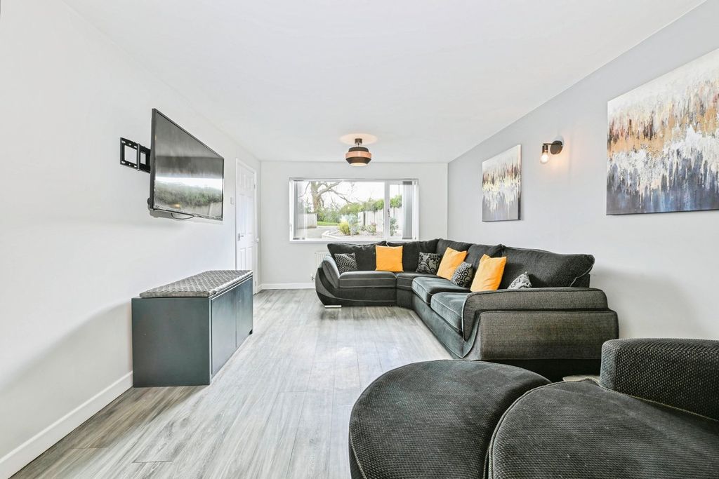 Additional image 3 of 5 bed detached house for saleThe Green, Diseworth, Derby DE74