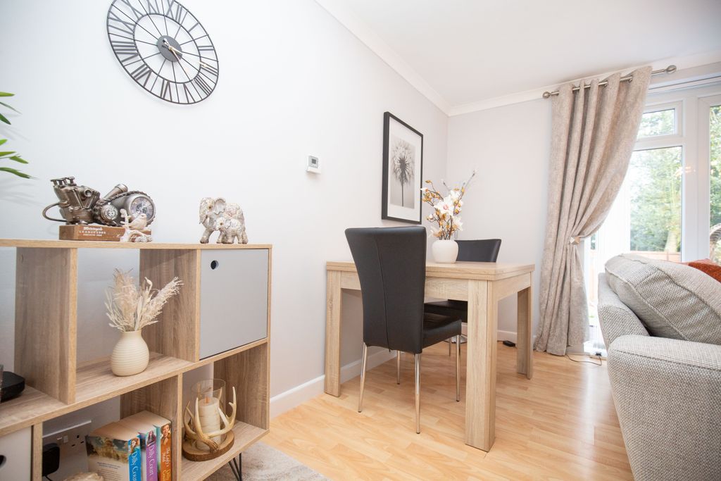 Additional image 8 of 3 bed semi-detached house for saleOakwood Close, Grendon, Warwickshire CV9
