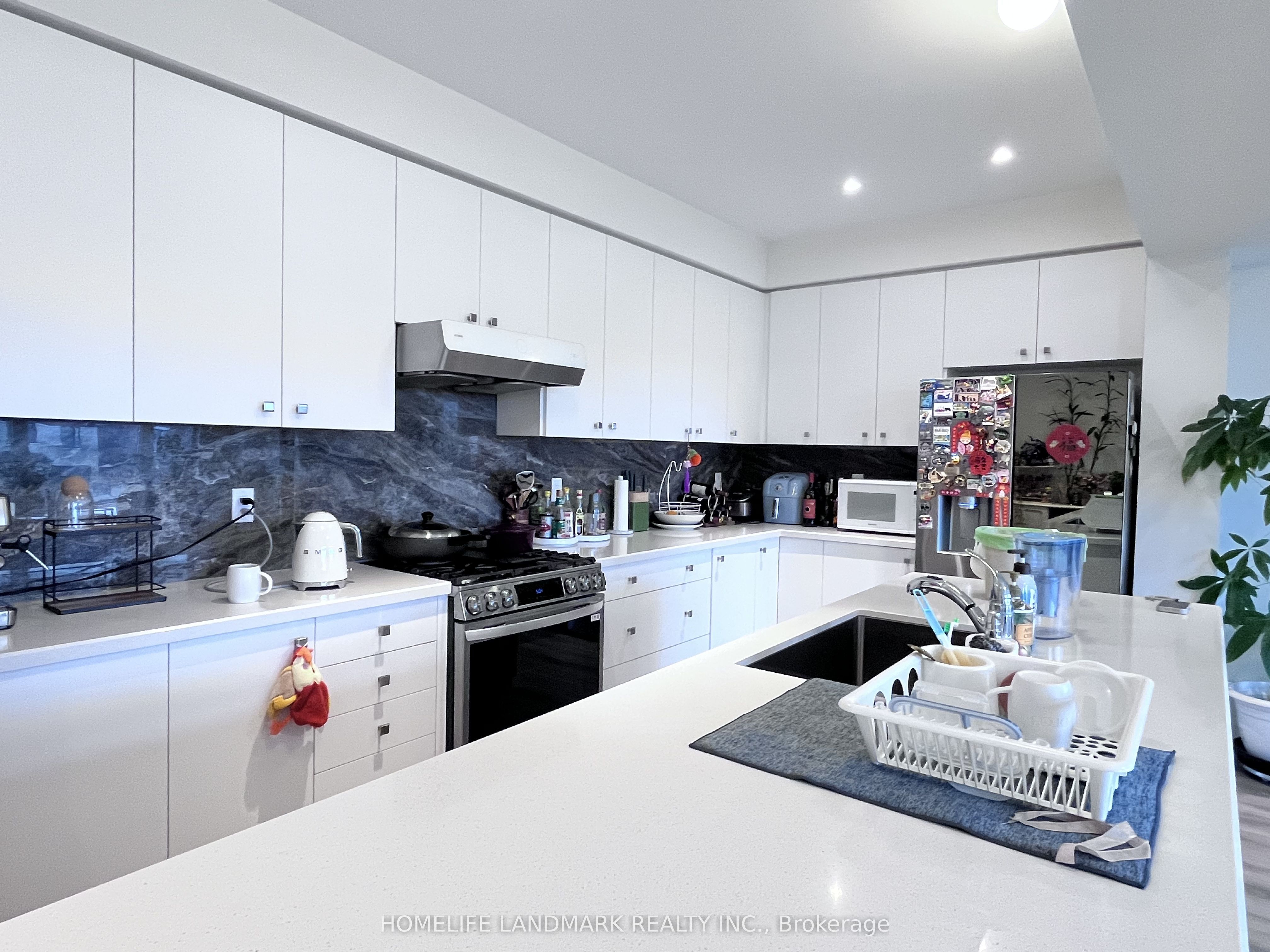 Additional image 2 of 1057 Cameo Street, Pickering, ON, L1X 0G3