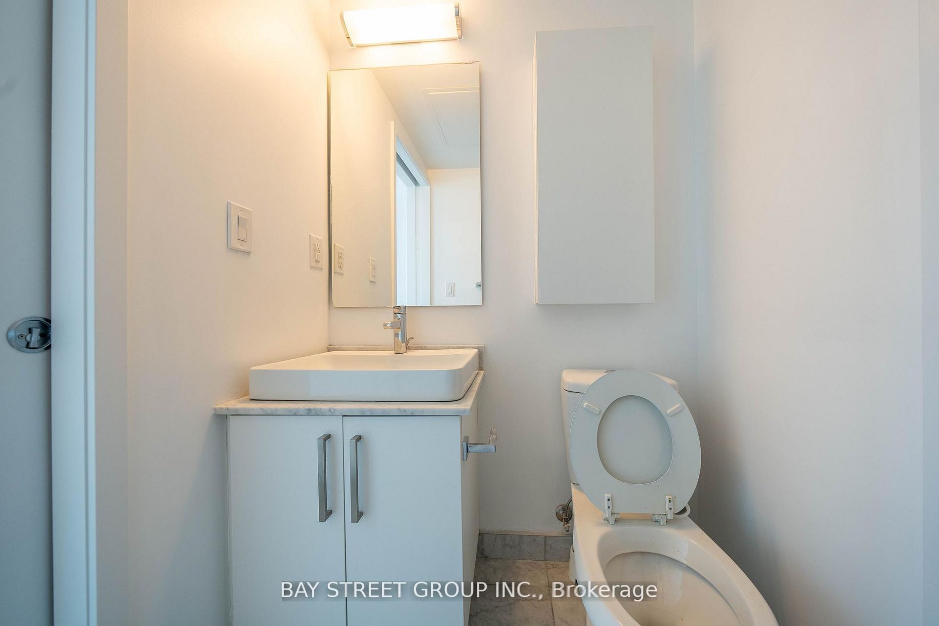 Additional image 6 of 5607-12 York Street, Toronto, ON, M5J 2Z2