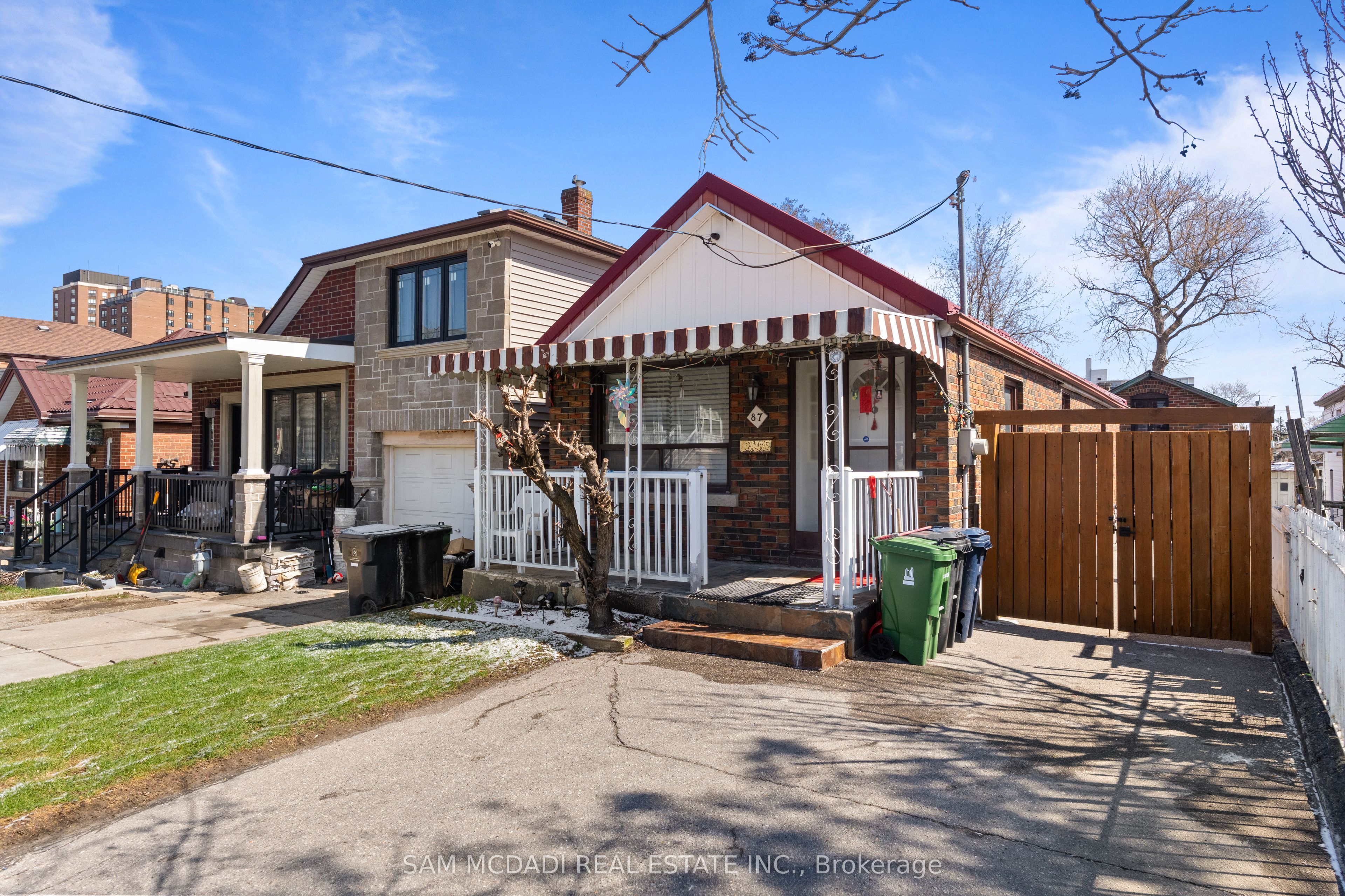 Additional image 2 of 87 Dynevor Road, Toronto, ON, M6E 3X3