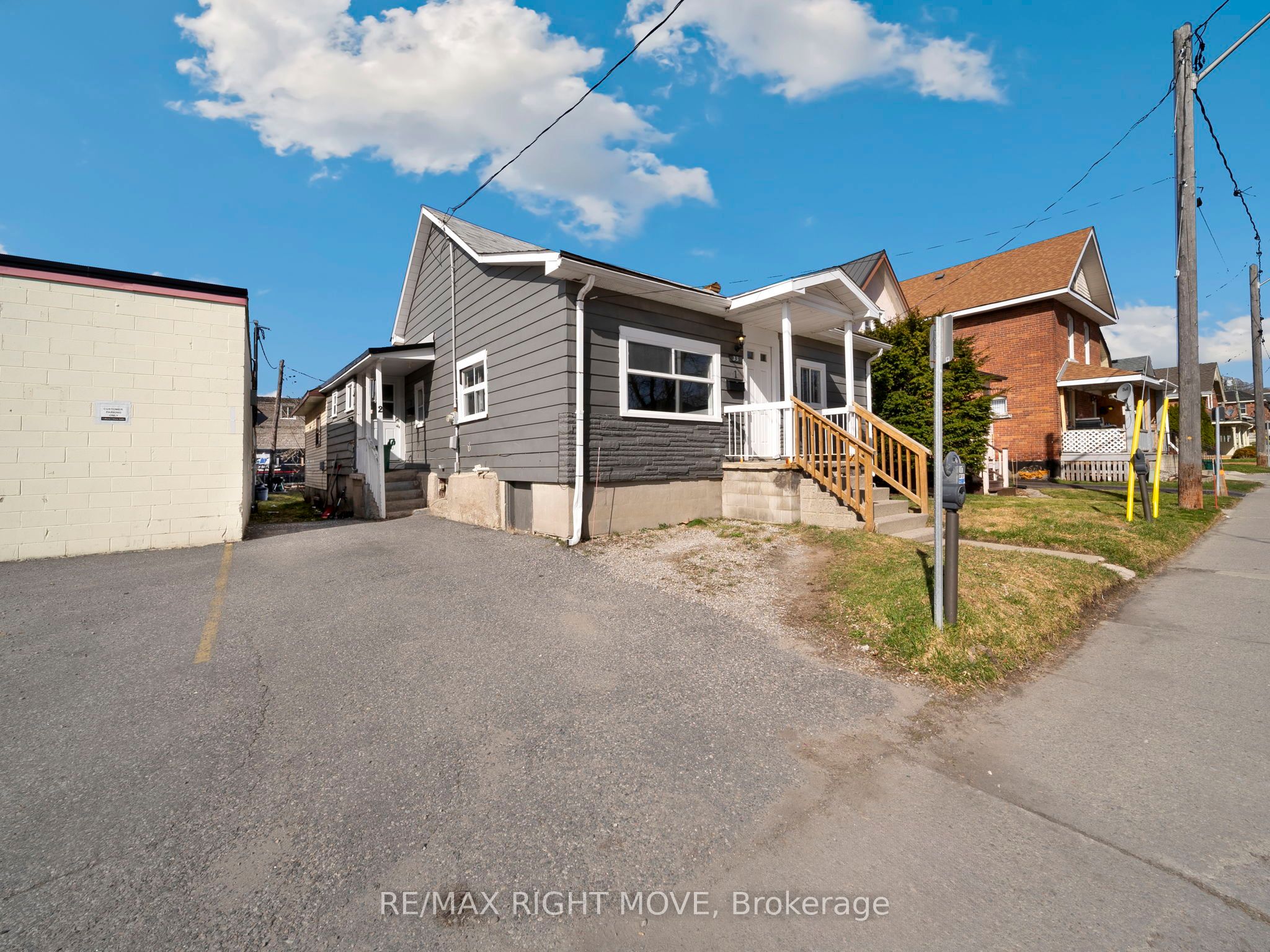 33 Albert Street S, Orillia, ON, L3V 5K6