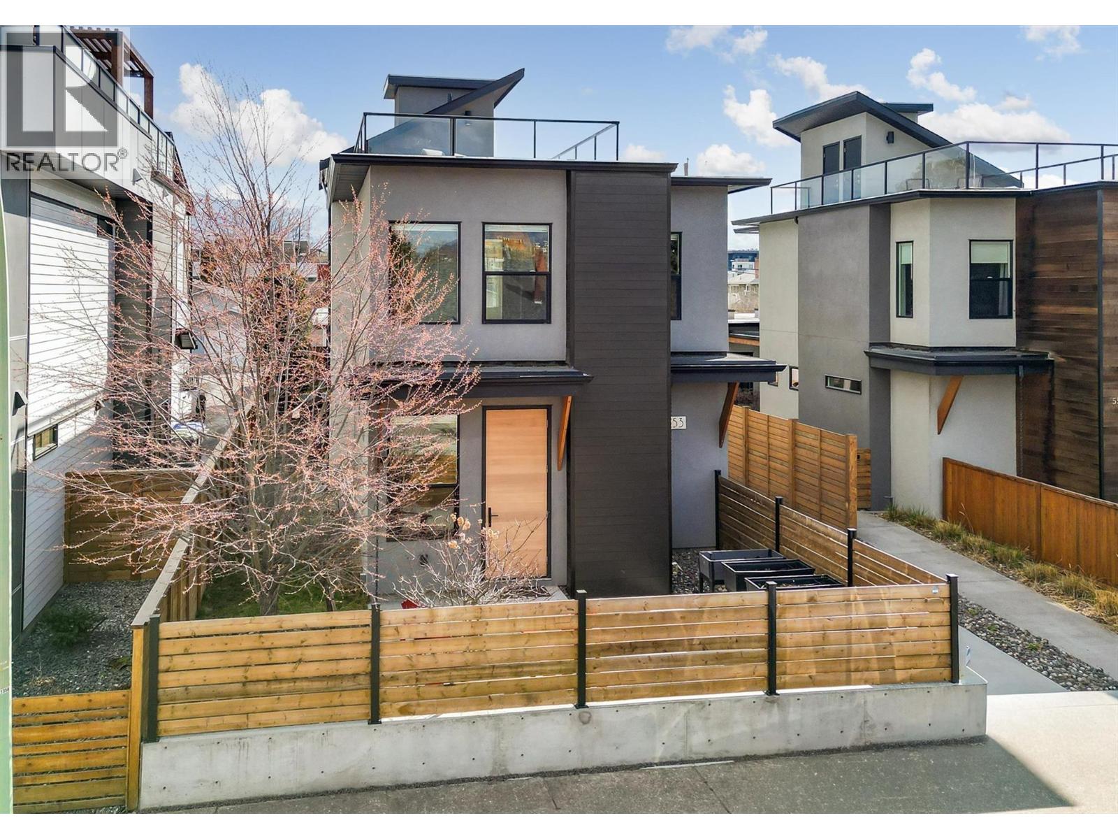553 Patterson Avenue, Kelowna, BC, V1Y5C7