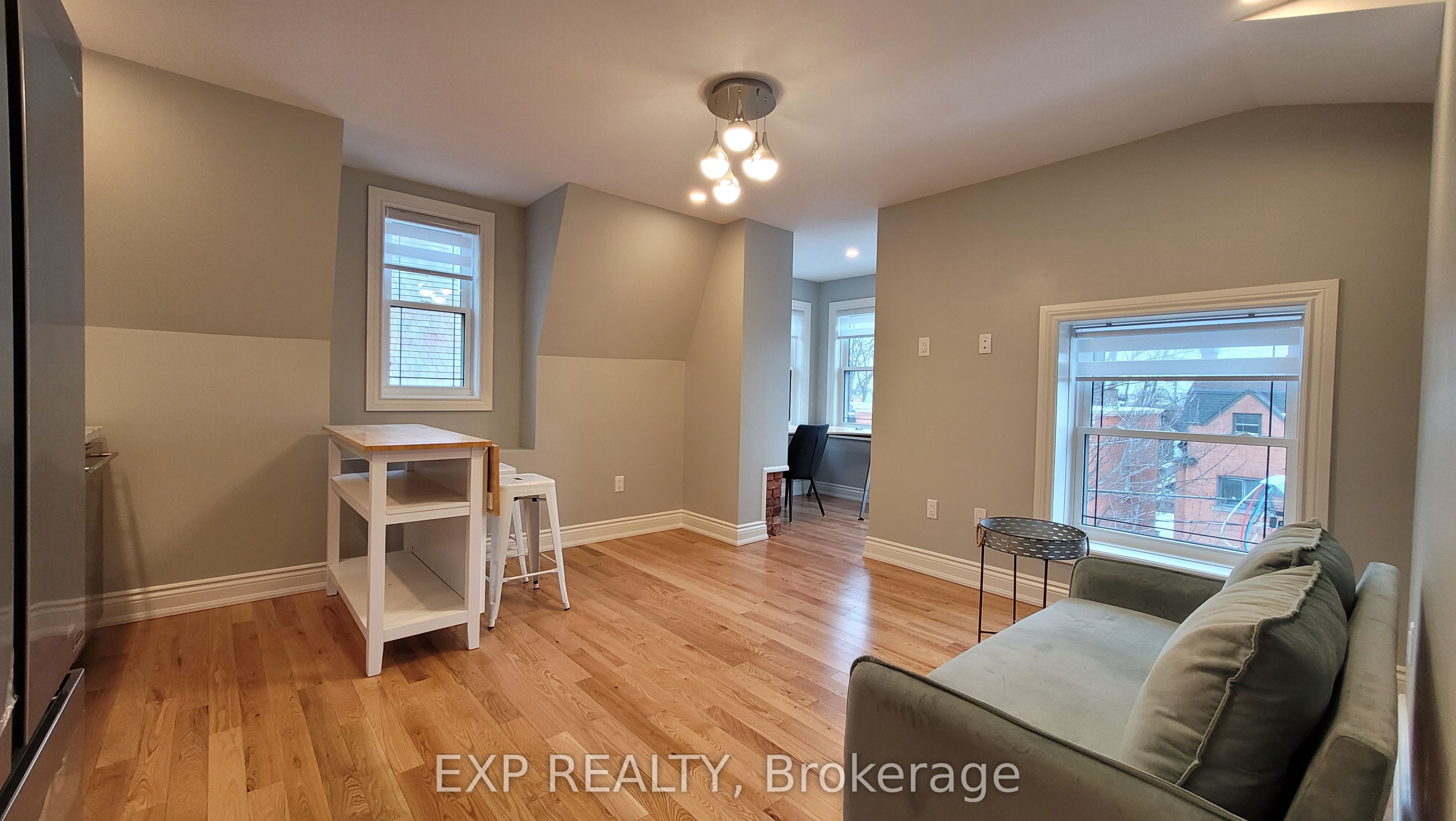 Additional image 2 of 302-157 James Street, Ottawa, ON, K1R 5M4