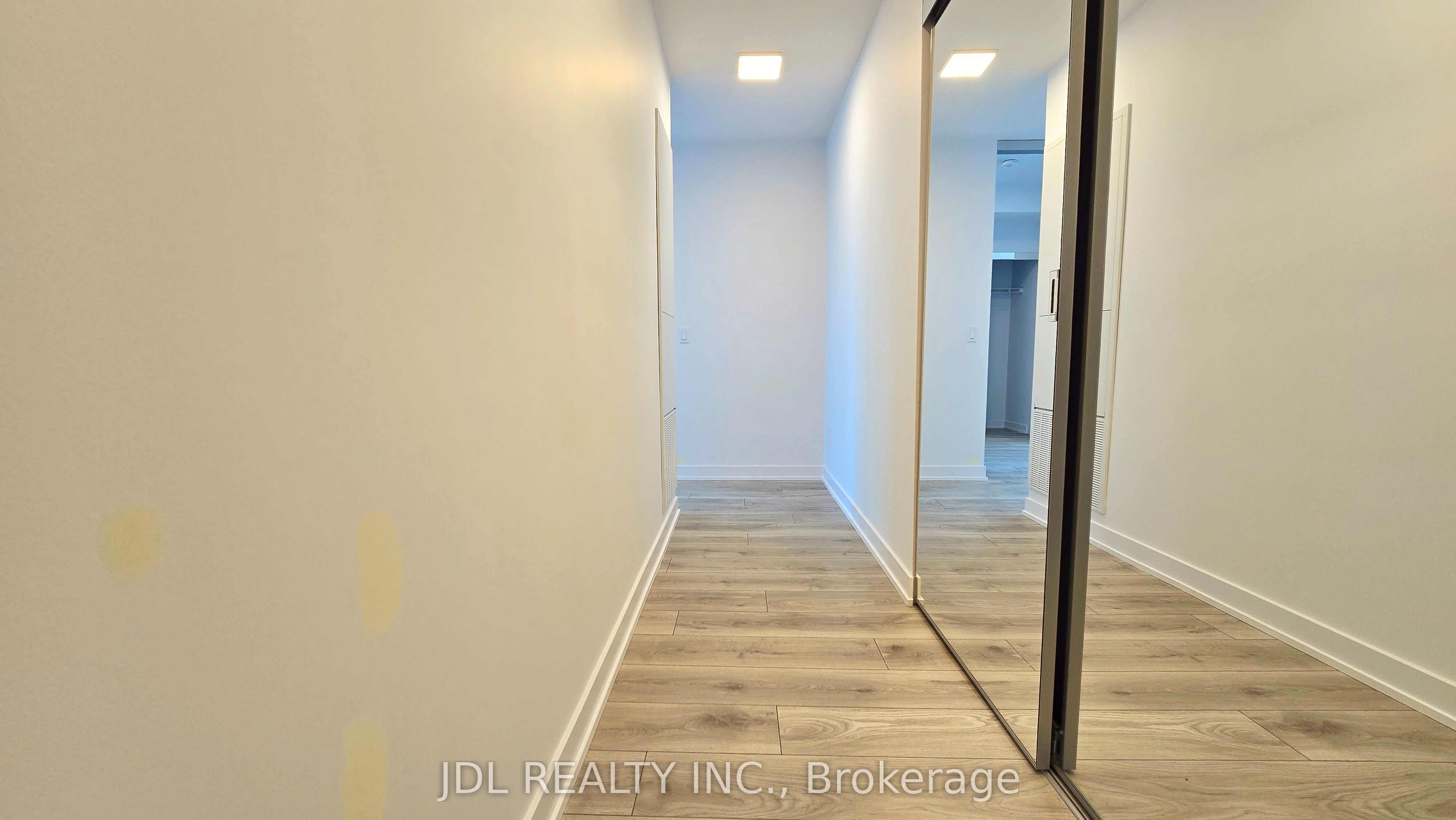 Additional image 6 of 301-29 Green Trail Court, Toronto, ON, M2K 0J9