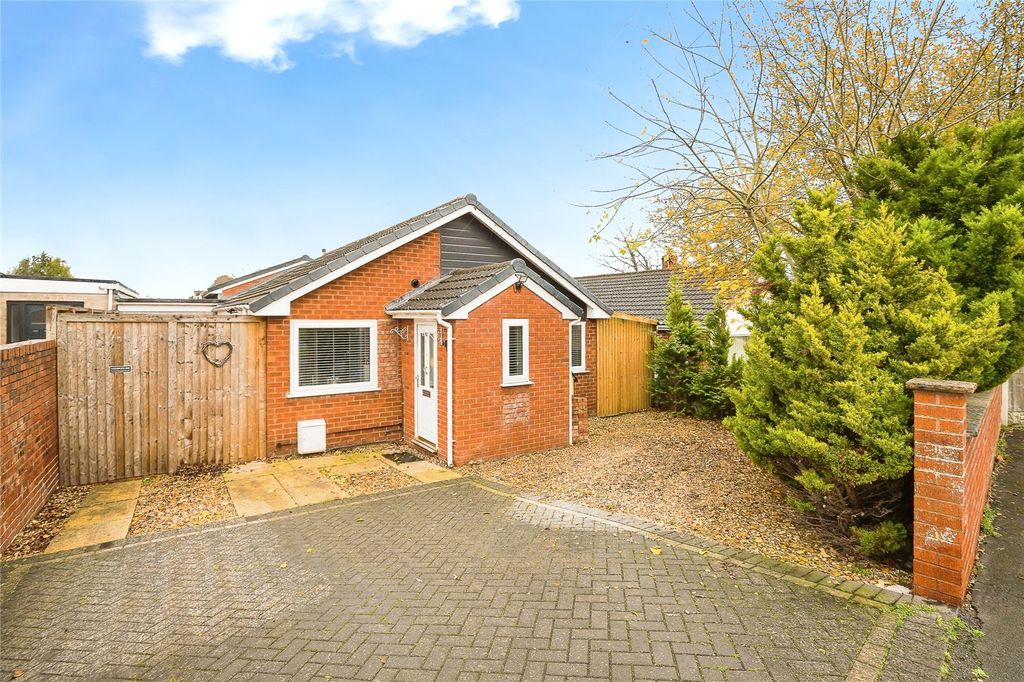 4 bed bungalow for saleBryn Awelon, Buckley, Flintshire CH7