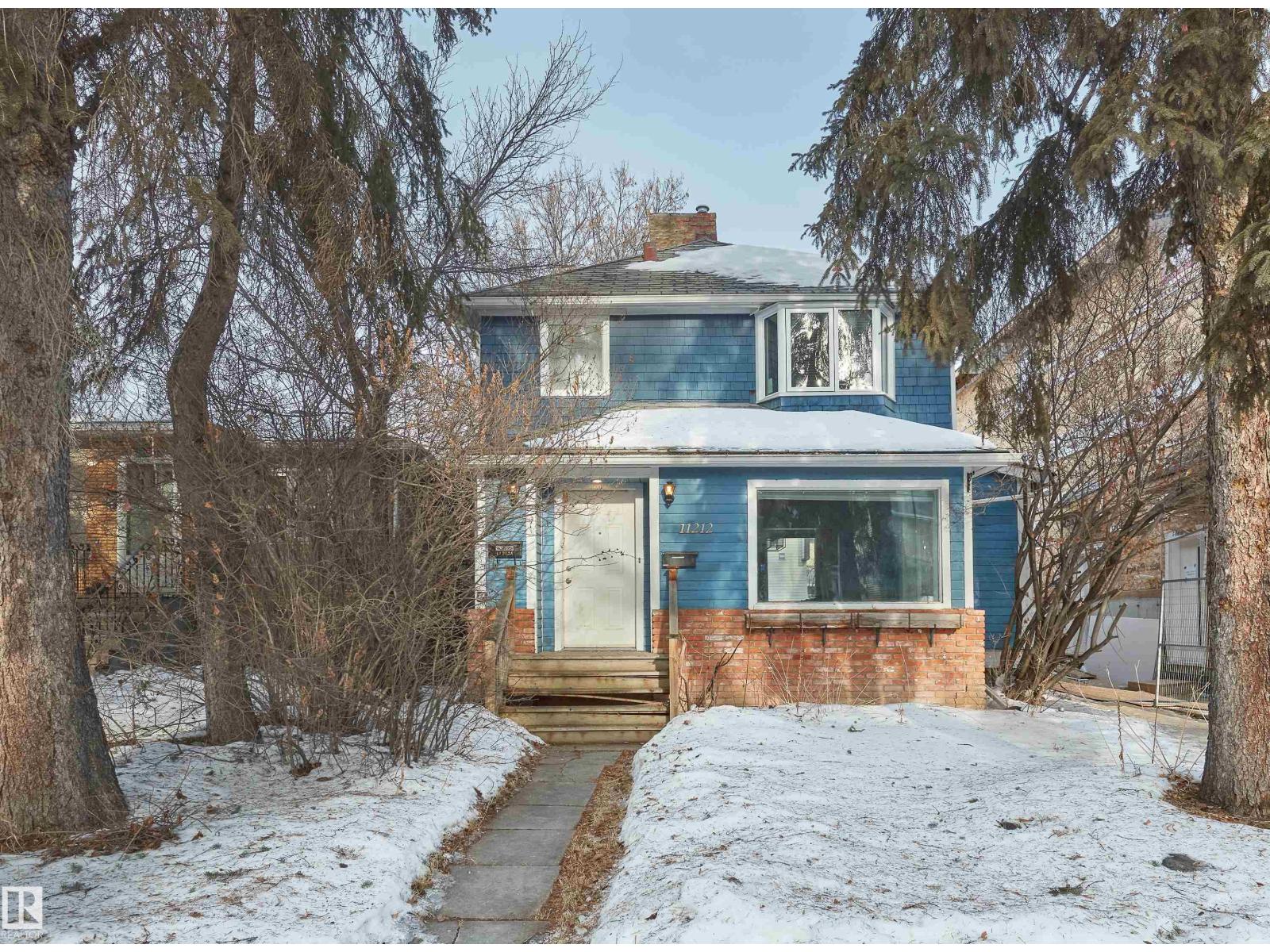 11212 75 Avenue NW, Edmonton, AB, T6G0H3