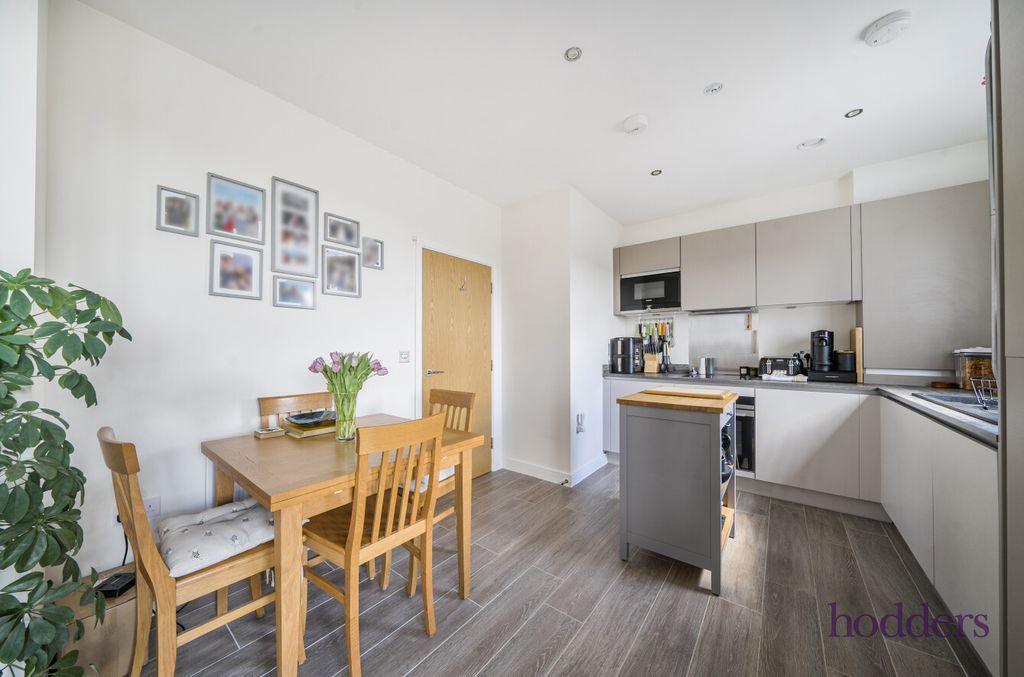 Additional image 2 of 2 bed flat for saleBeaumont Apartments, Hawker Drive, Addlestone, Surrey KT15
