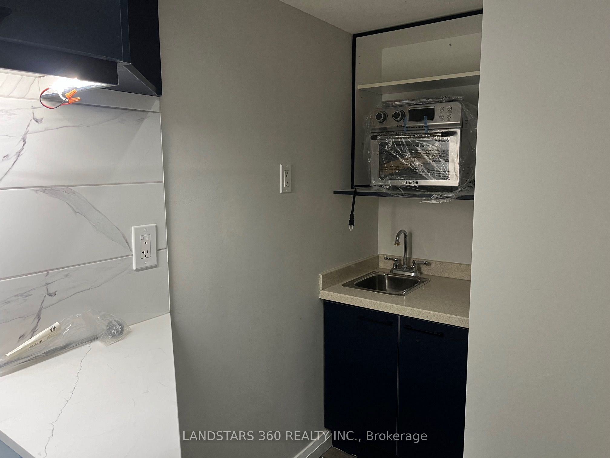 Additional image 4 of lower-118 Silas Hill Drive, Toronto, ON, M2J 2X9