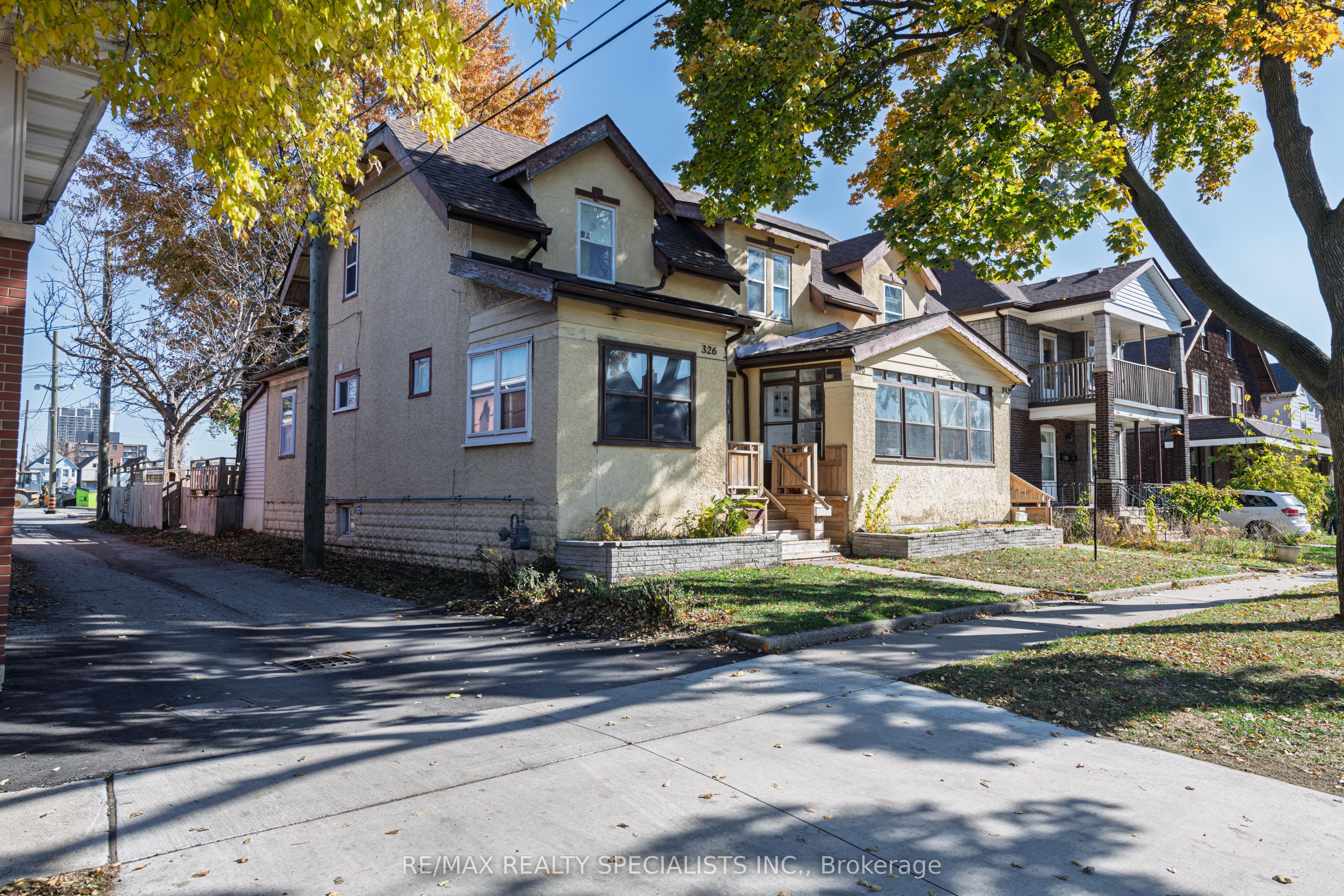 332 Elm Avenue, Windsor, ON, N9A 5H1