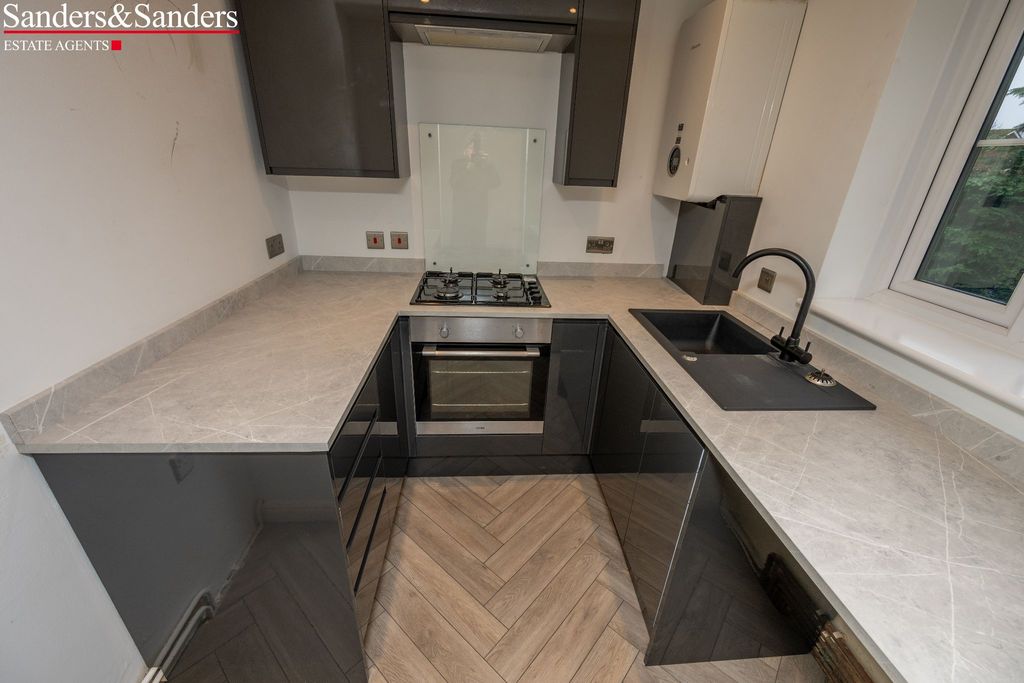 Additional image 9 of 2 bed flat for saleBryan Mews, Bidford-On-Avon, Alcester B50