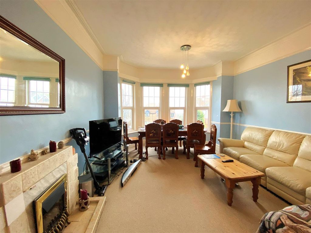Additional image 3 of 3 bed flat for saleDorset Road, Bexhill-On-Sea TN40