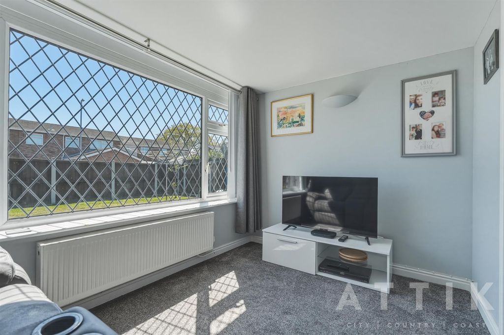 Additional image 20 of 4 bed detached bungalow for saleSt. Michaels Way, Wenhaston, Halesworth IP19