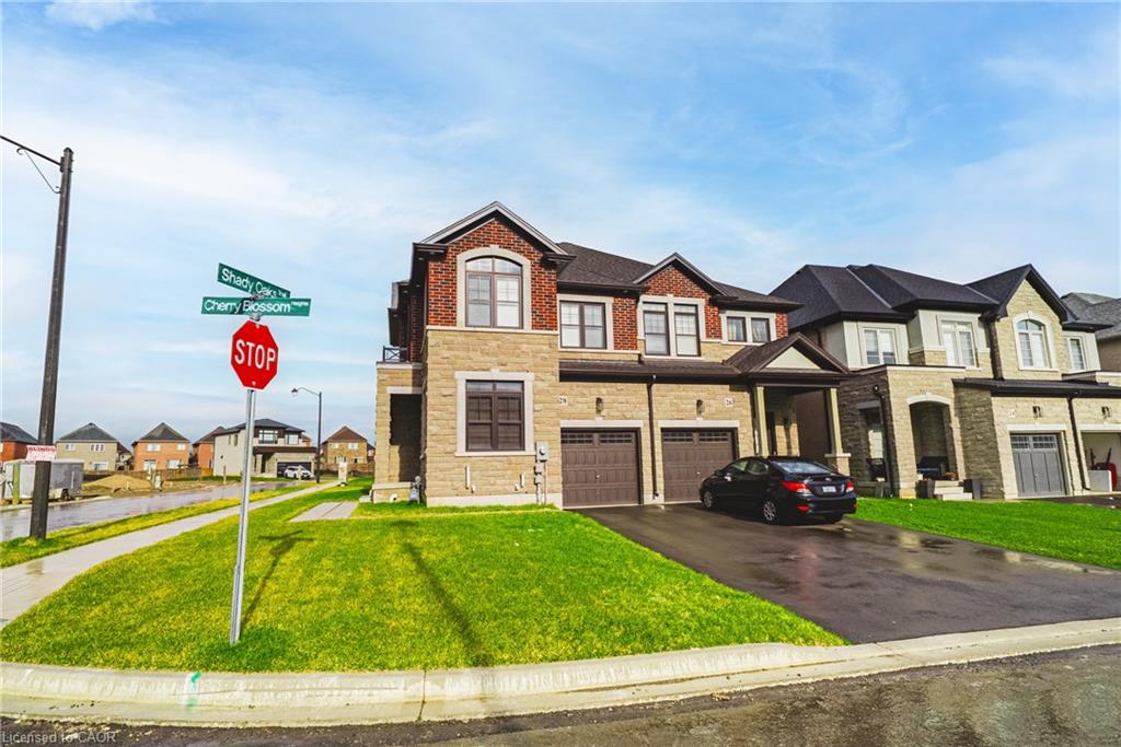 28 Cherry Blossom Heights, Hamilton, ON, L9B 0K5