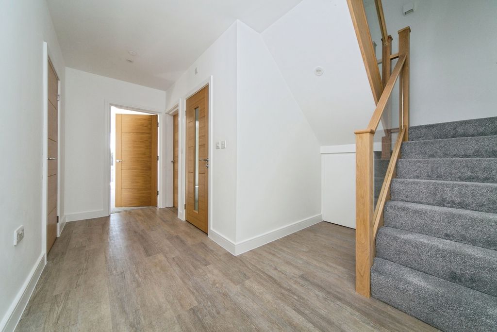 Additional image 4 of 4 bed town house for saleTraeth Bychan, Benllech, Anglesey, Sir Ynys Mon LL73
