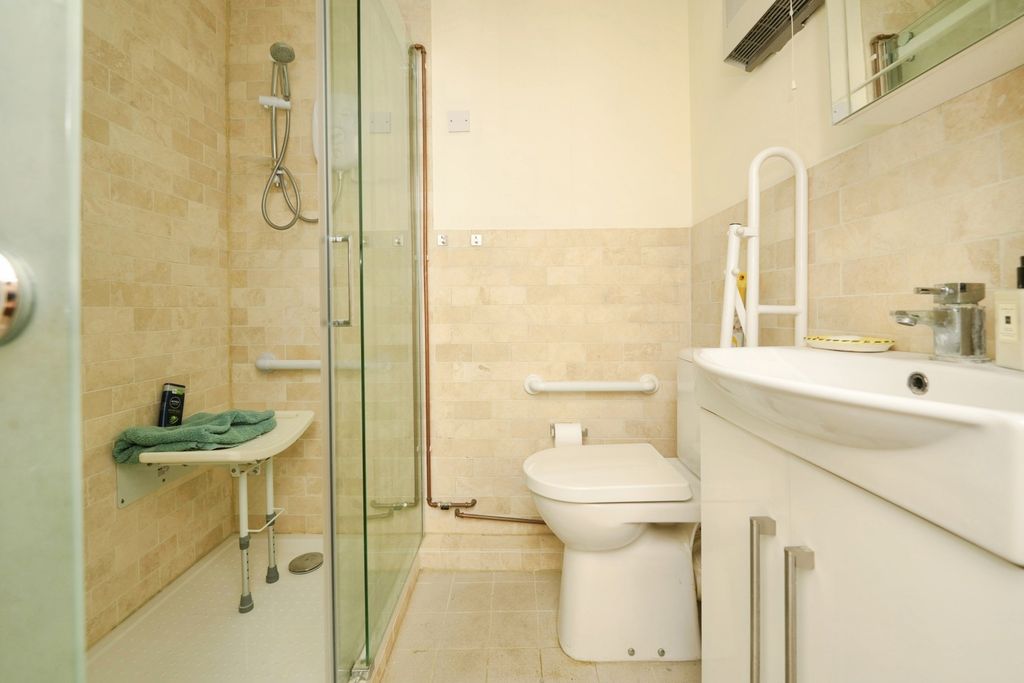 Additional image 8 of 2 bed flat for saleTanners Court, Thornbury BS35