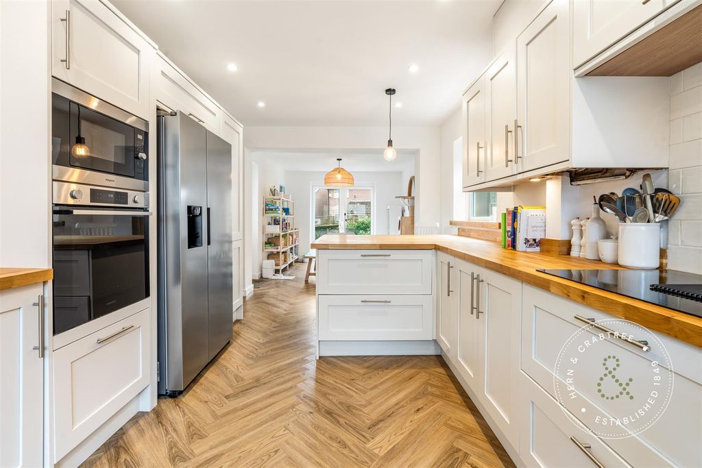 Additional image 4 of 3 bed detached house for saleHawfinch Close, Cardiff CF23