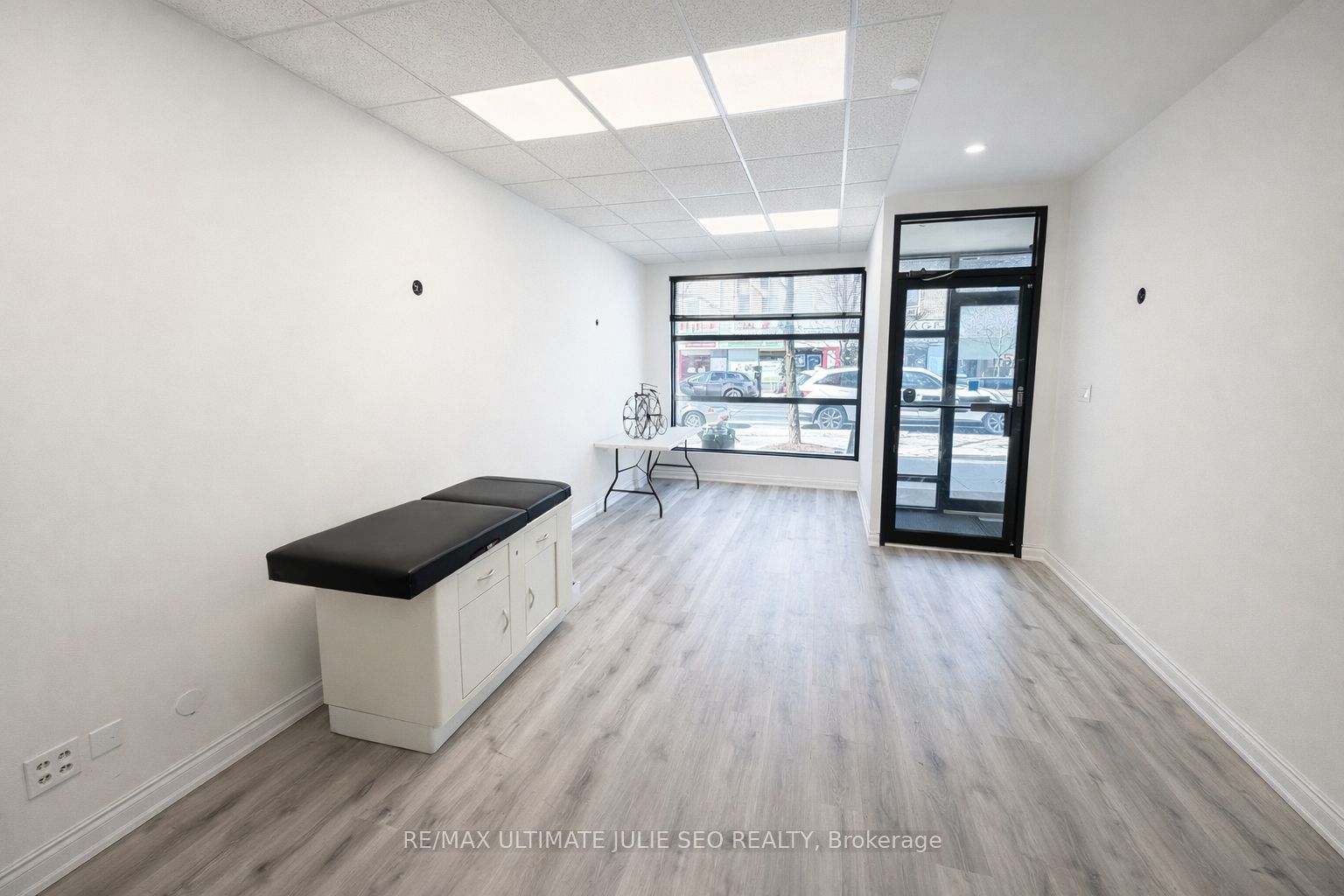 Additional image 2 of 1611 Bloor Street W, Toronto, ON, M6P 1A6