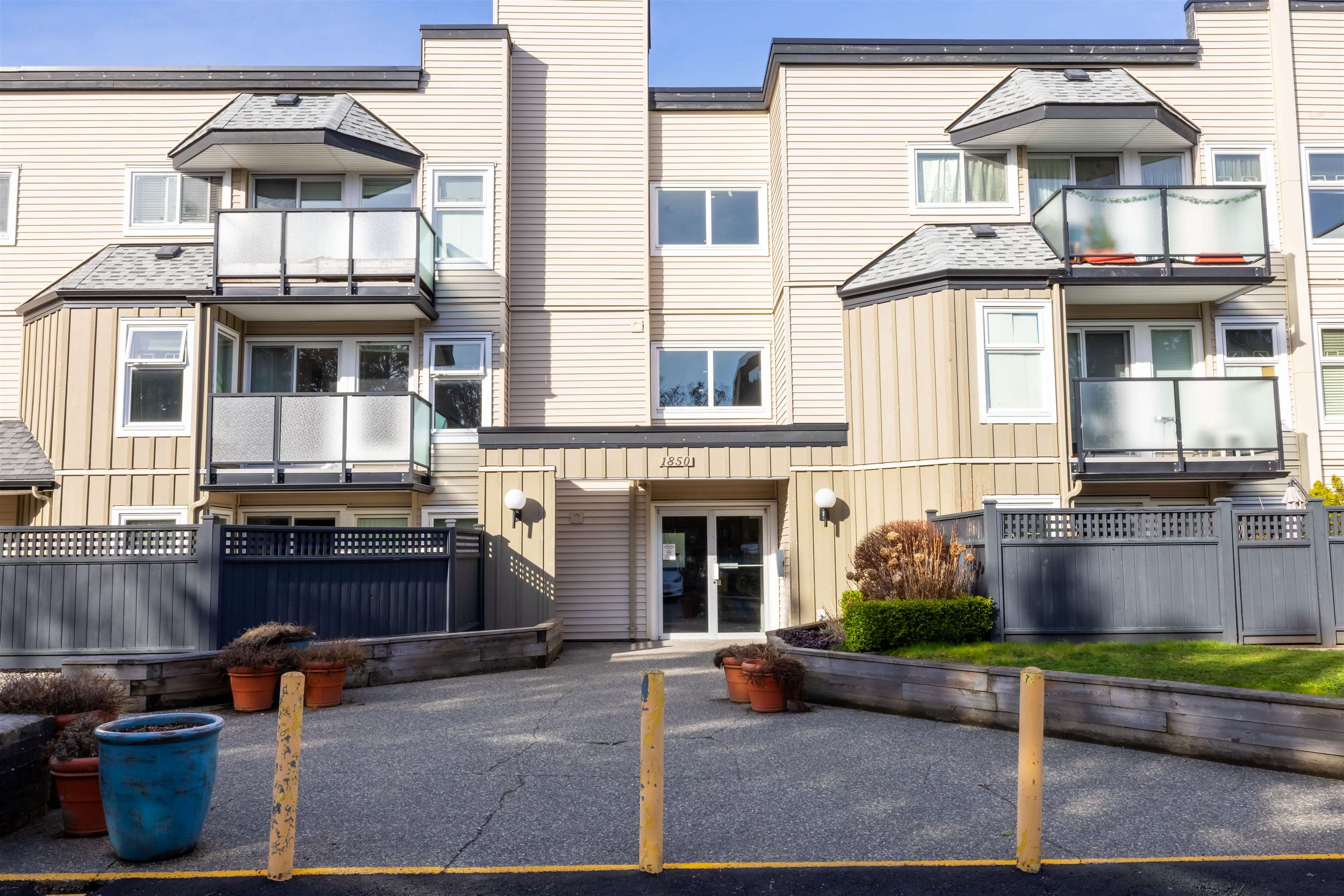 Additional image 3 of 110-1850 Southmere Crescent E, Surrey, BC, V4A 6Y6