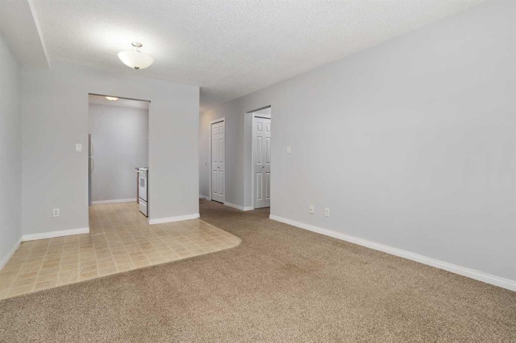 Additional image 4 of 102-5418 52 Street, Camrose, AB, T4V 4A6