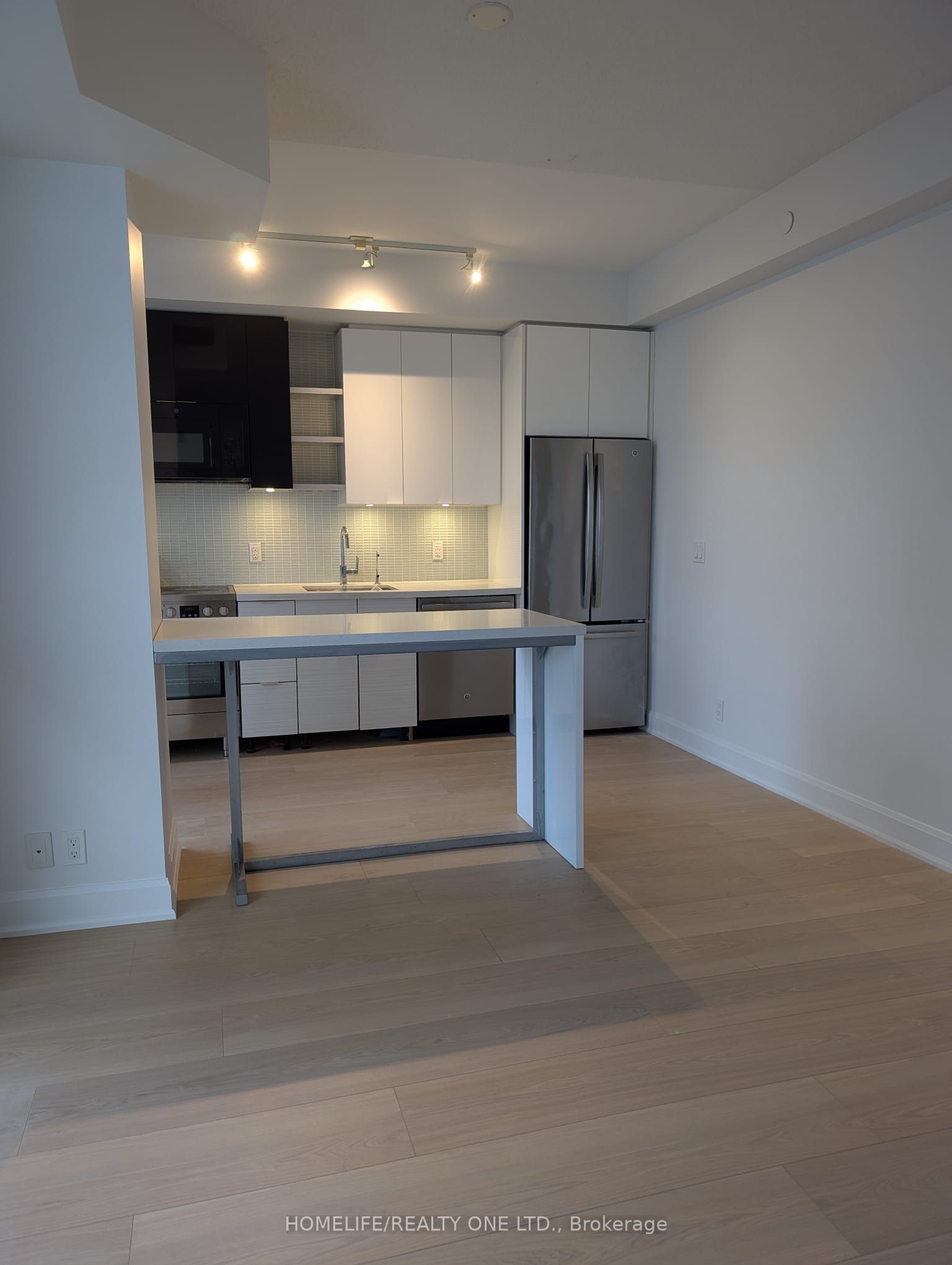 Additional image 5 of 3108-33 Shore Breeze Drive, Toronto, ON, M8V 0G1