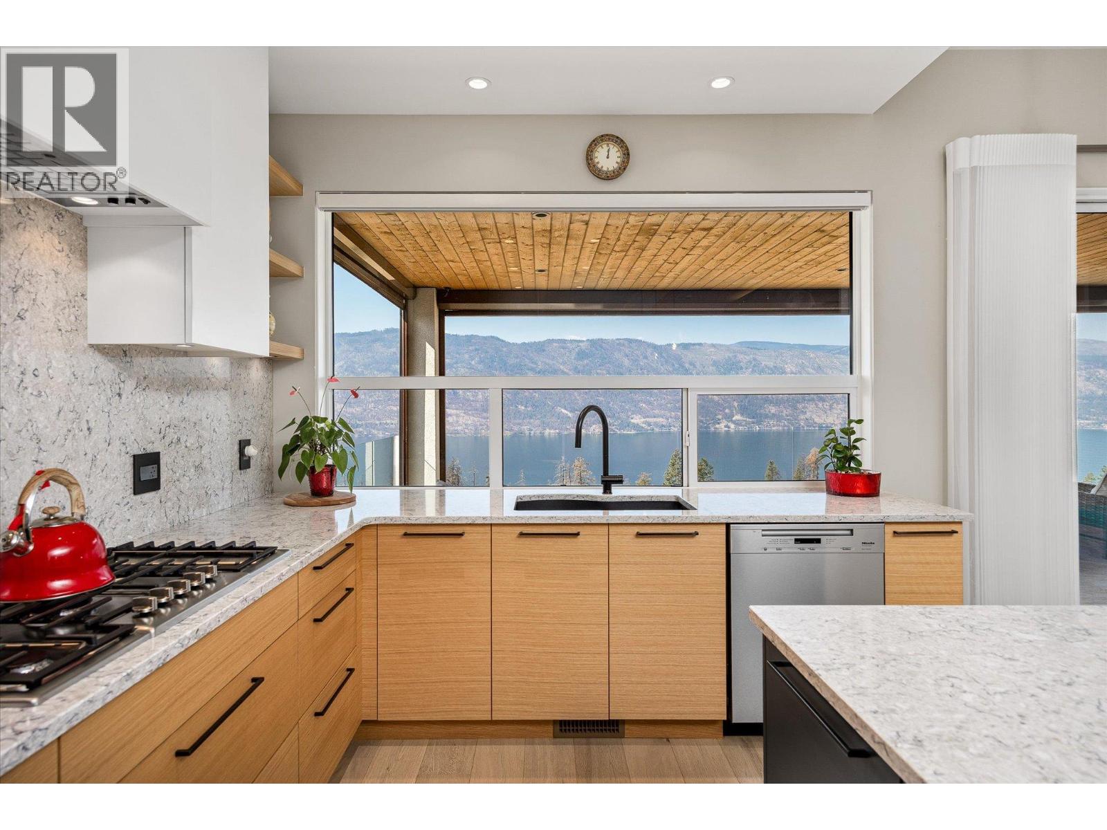 Additional image 6 of 9814 Beacon Hill Crescent, Lake Country, BC, V4V0A9