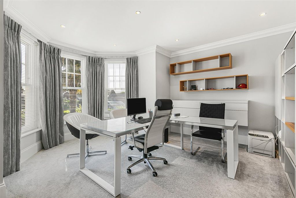 Additional image 16 of 6 bed detached house for saleSubstantial 6200Sqft Family Home, Broxbourne EN10