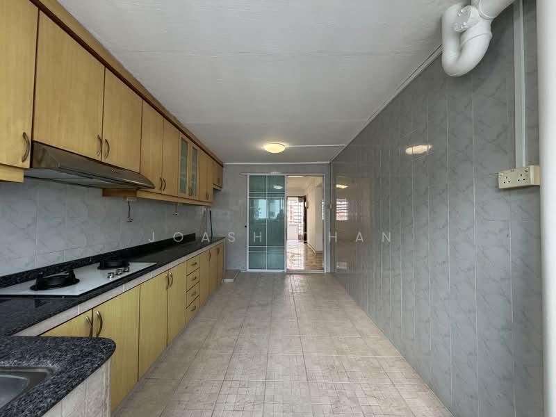 345 Clementi Avenue 5 photo 3