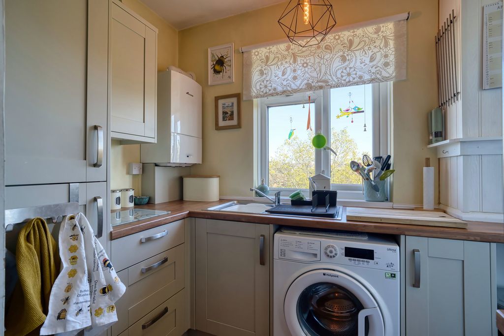 Additional image 6 of 2 bed flat for saleWye Crescent, Bettws, Newport NP20