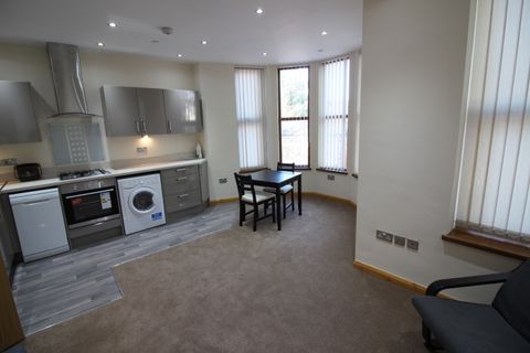 Princes Street, Roath CF24