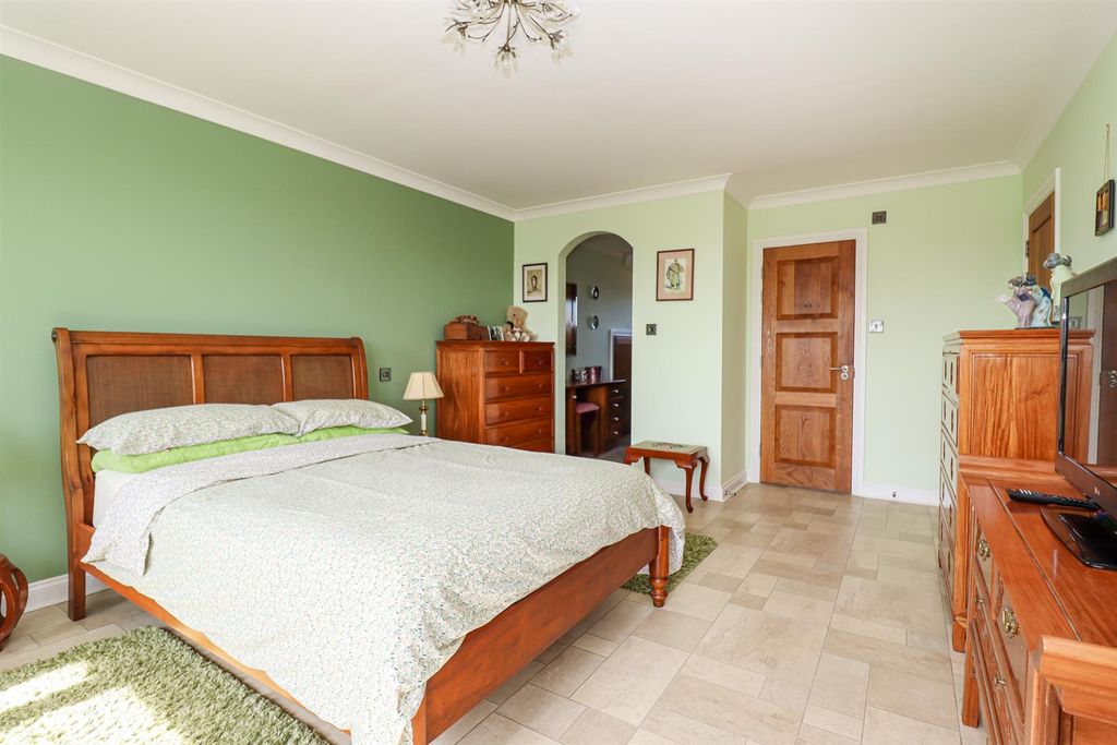 Additional image 17 of 4 bed detached house for saleSouth Cliff Avenue, Bexhill-On-Sea TN39