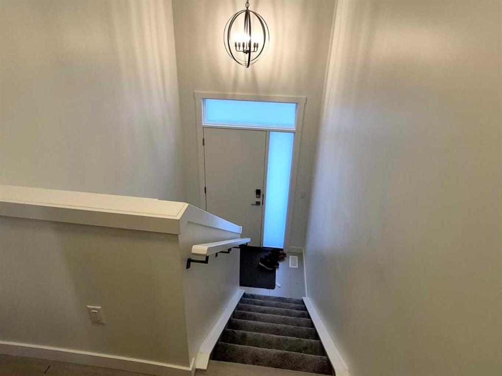 Additional image 3 of 125 Sage Hill Circle, Calgary, AB, T3R 1V2