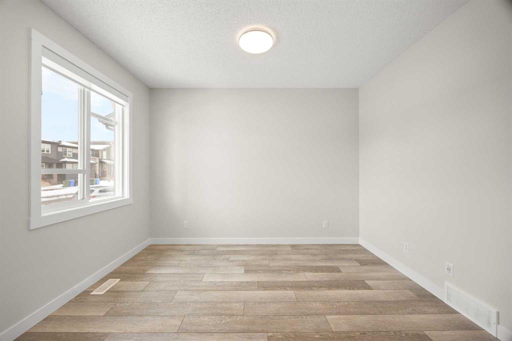 Additional image 3 of 507 Lucas Boulevard NW, Calgary, AB, T3P 2C9