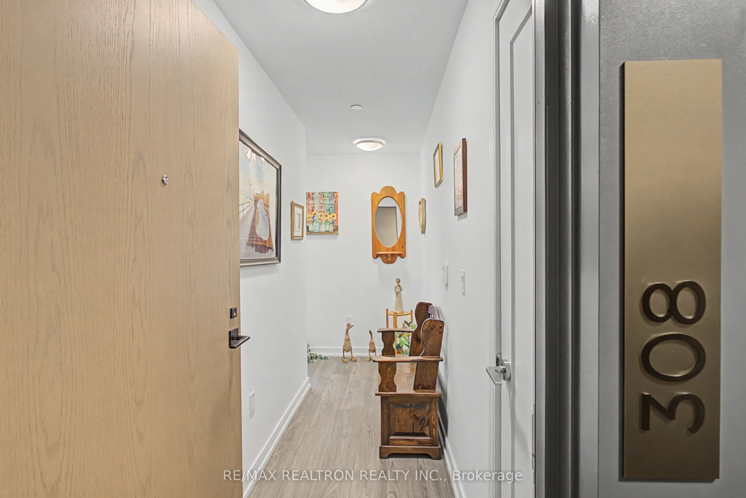 Additional image 3 of 308-225 Village Green Square, Toronto, ON, M1S 0N4