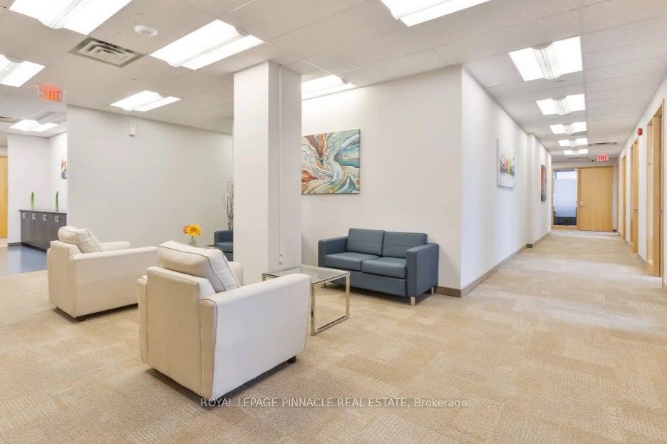 Additional image 3 of 301-X-231 Oak Park Boulevard, Oakville, ON, L6H 6M4