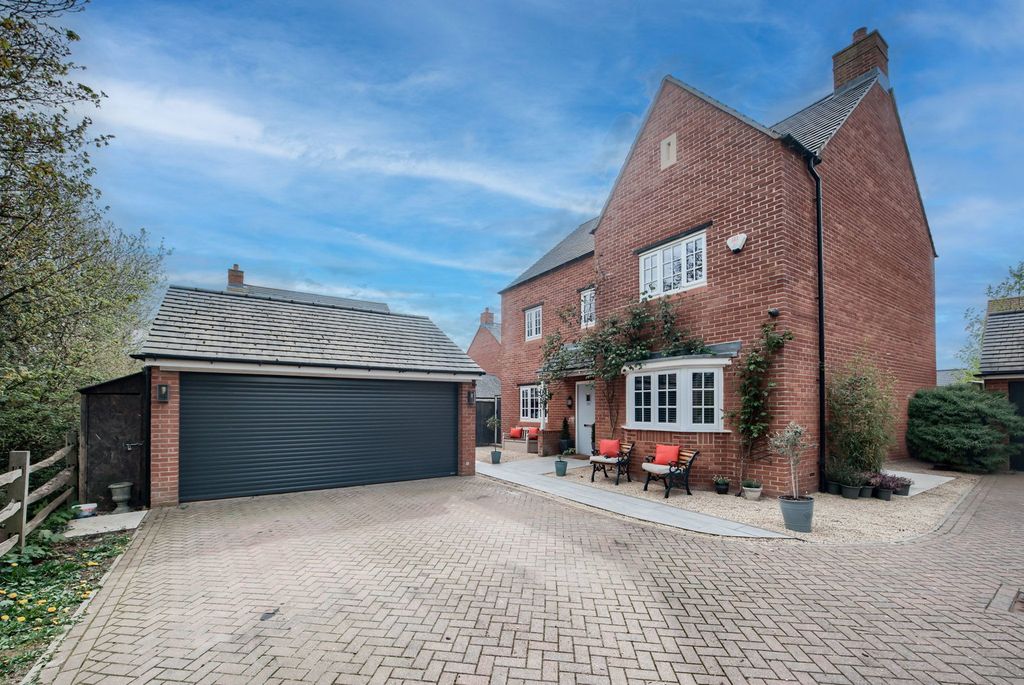 5 bed detached house for saleParsons Piece, Banbury OX16