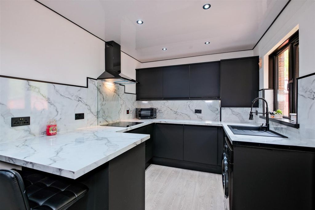 Additional image 5 of 3 bed semi-detached house for saleParkneuk Street, Motherwell ML1