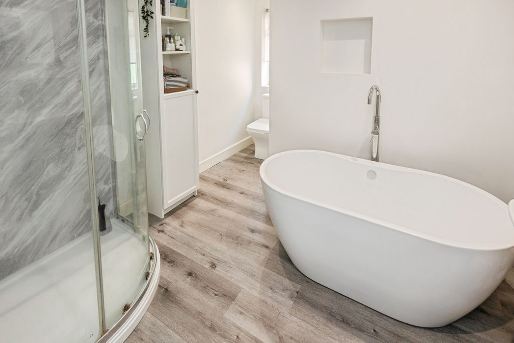 Additional image 15 of 3 bed detached bungalow for salePark Lane, Castle Donington DE74