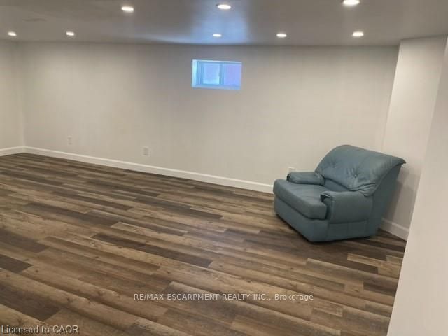 Lower-255 East 34th Street, Hamilton, ON, L8V 3W8 photo 3