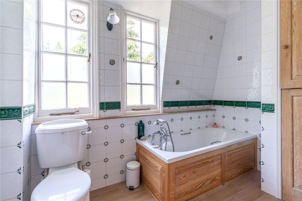 Additional image 15 of 5 bed detached house for saleWestbury Road, Buckhurst Hill, Essex IG9