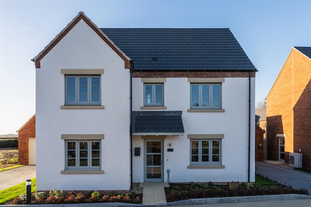 4 bed detached house for sale5 Brook Lane, Wessington DE55