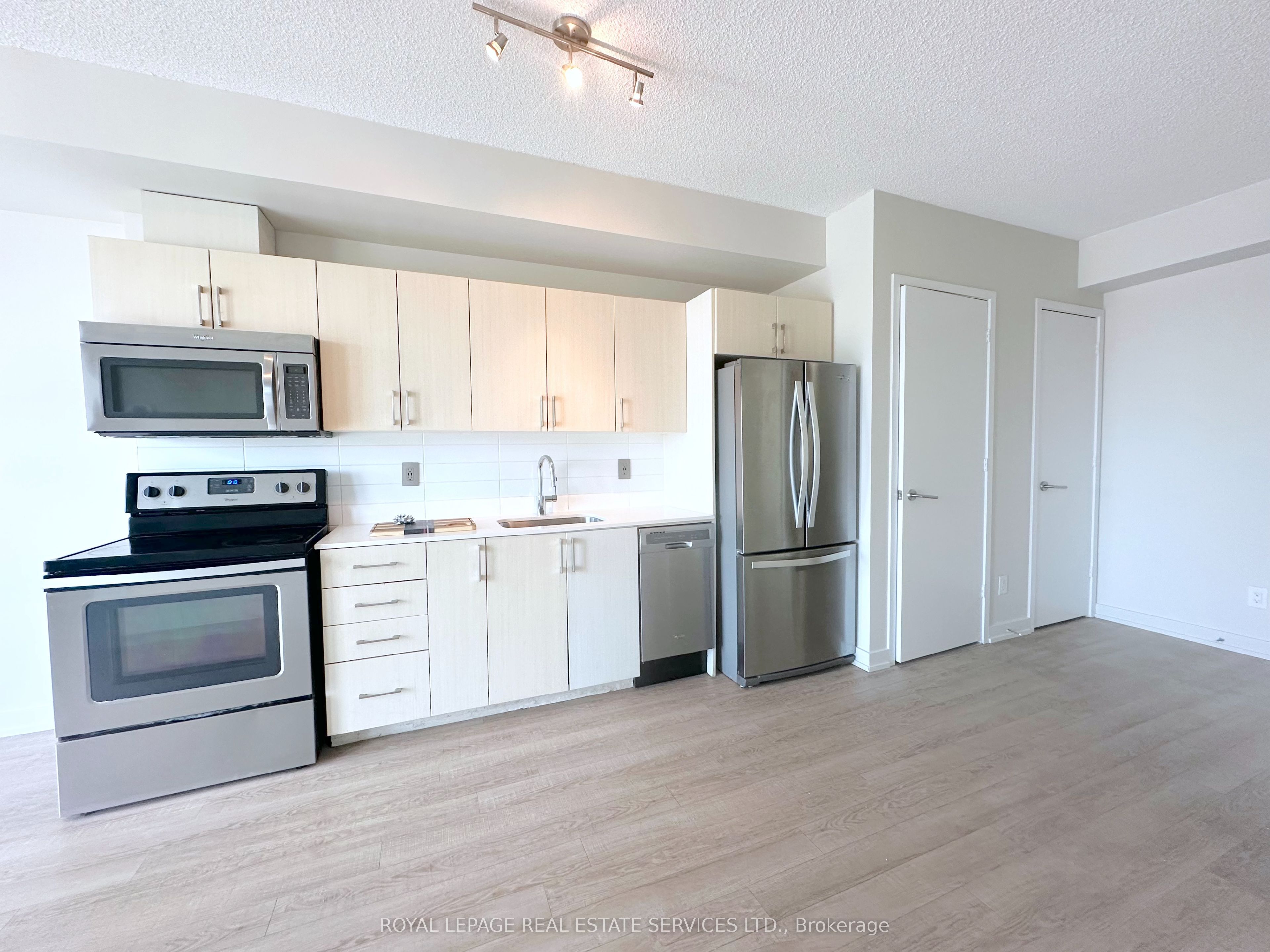 Additional image 3 of 406-763 Woodbine Avenue, Toronto, ON, M4E 2J4