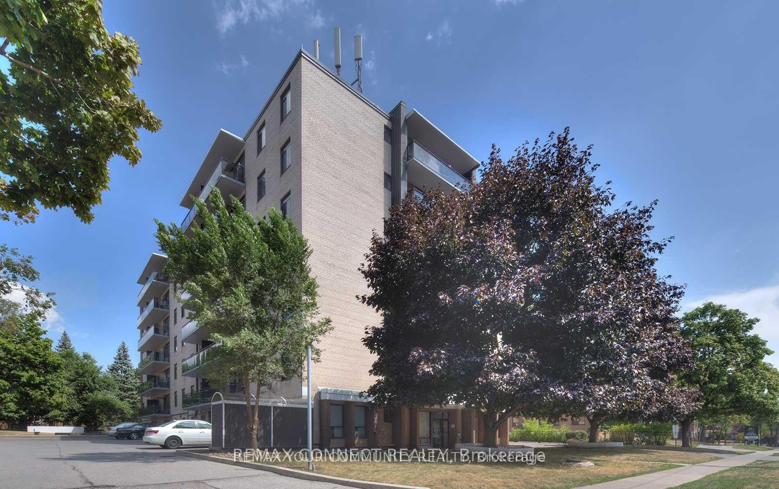 206-825 Kennedy Road, Toronto, ON, M1K 2E6