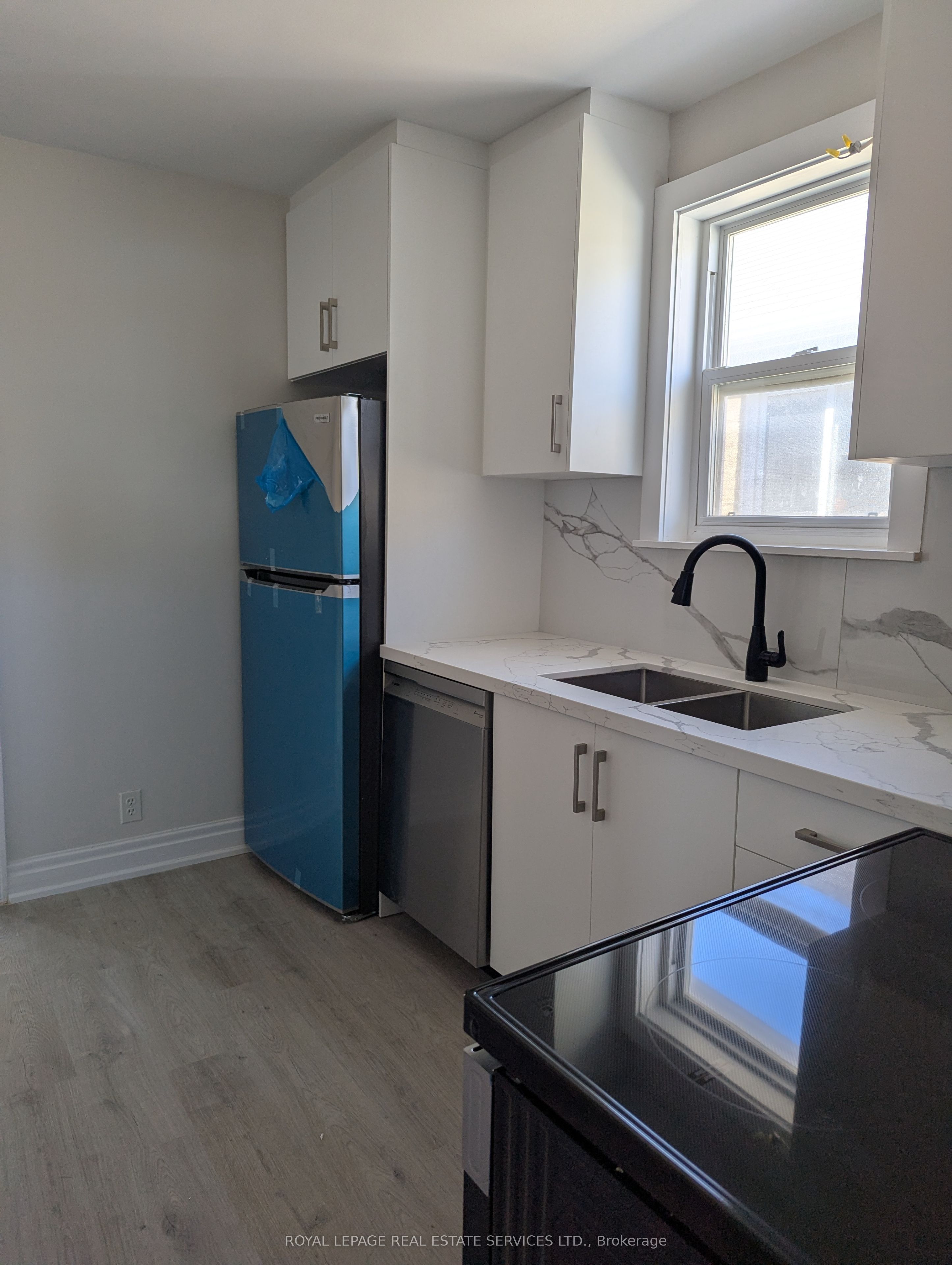 Additional image 6 of Main Floor-292 Scott Road, Toronto, ON, M6M 3V4
