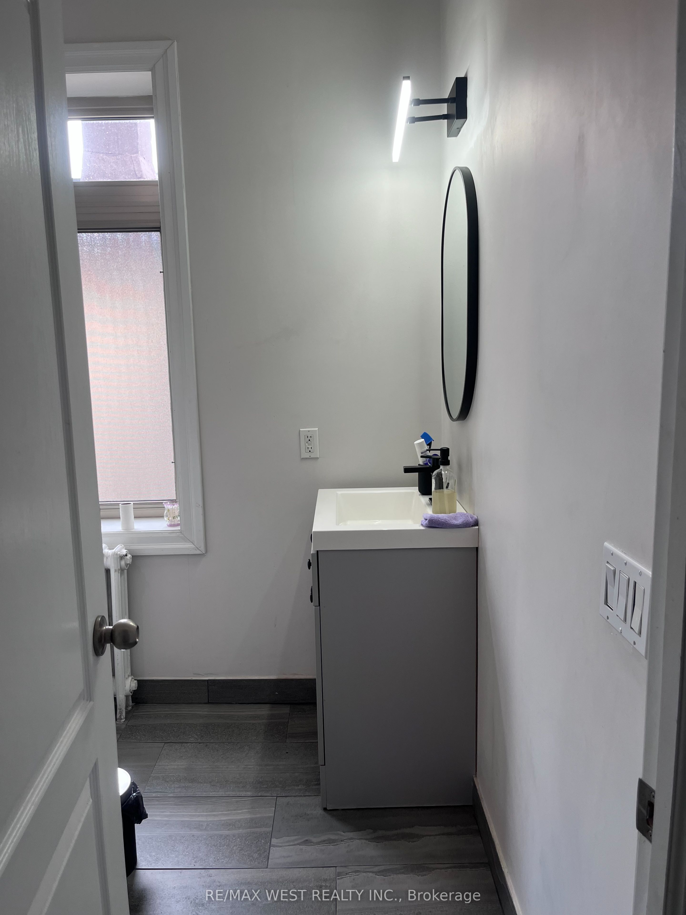 Additional image 5 of Front U-926 College Street, Toronto, ON, M6H 1A4