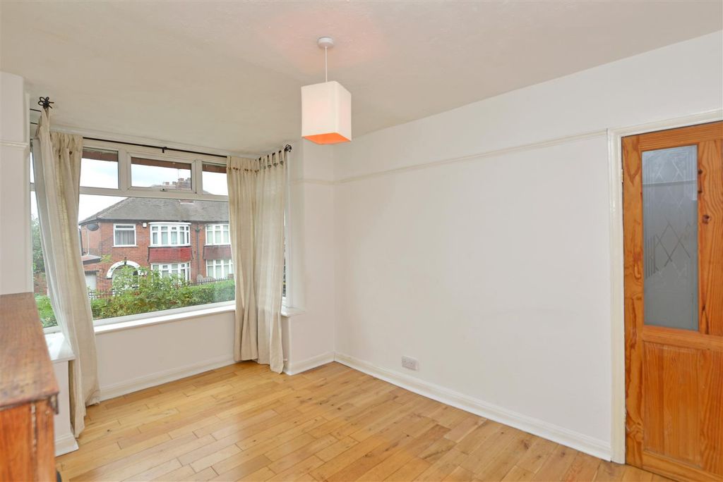 Additional image 7 of 3 bed semi-detached house for saleLynwood Crescent, Leeds LS12