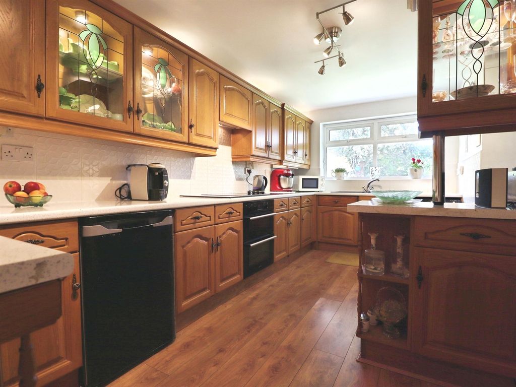 Additional image 6 of 3 bed detached house for saleAmyas Close, Cardiff CF11