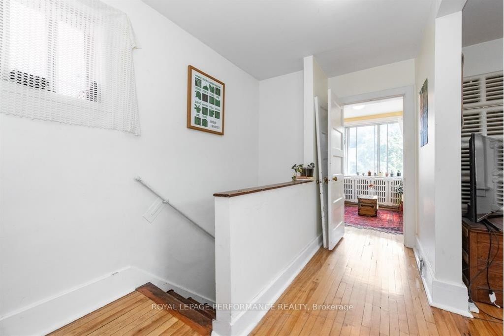Additional image 5 of C-721 Cooper Street, Ottawa, ON, K1R 5J5