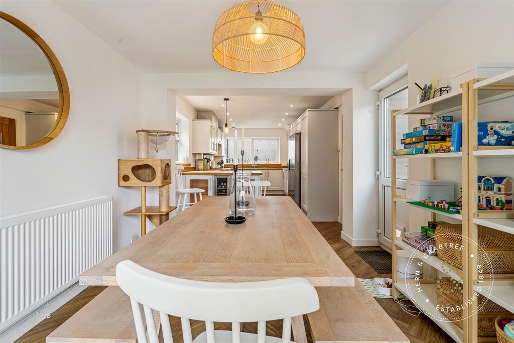 Additional image 9 of 3 bed detached house for saleHawfinch Close, Cardiff CF23