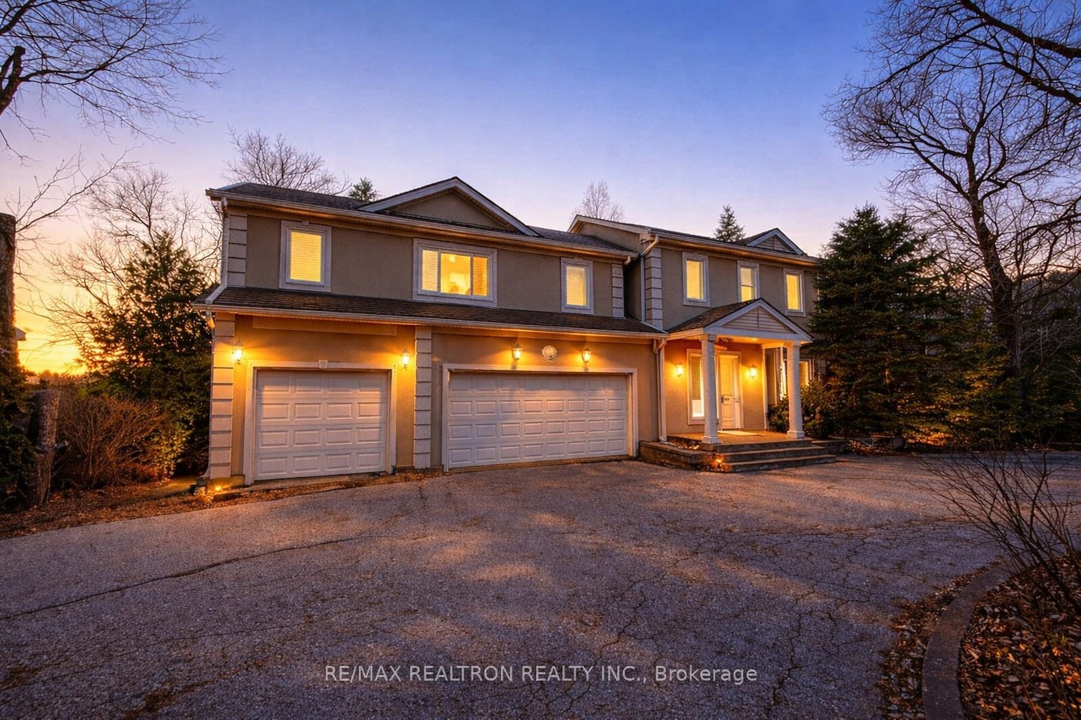 142 Hillsview Drive, Richmond Hill, ON, L4C 1T2